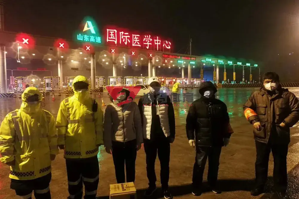 岂曰无衣，与子同裳。长征娱乐助力槐荫区政协抗击新冠肺炎疫情。